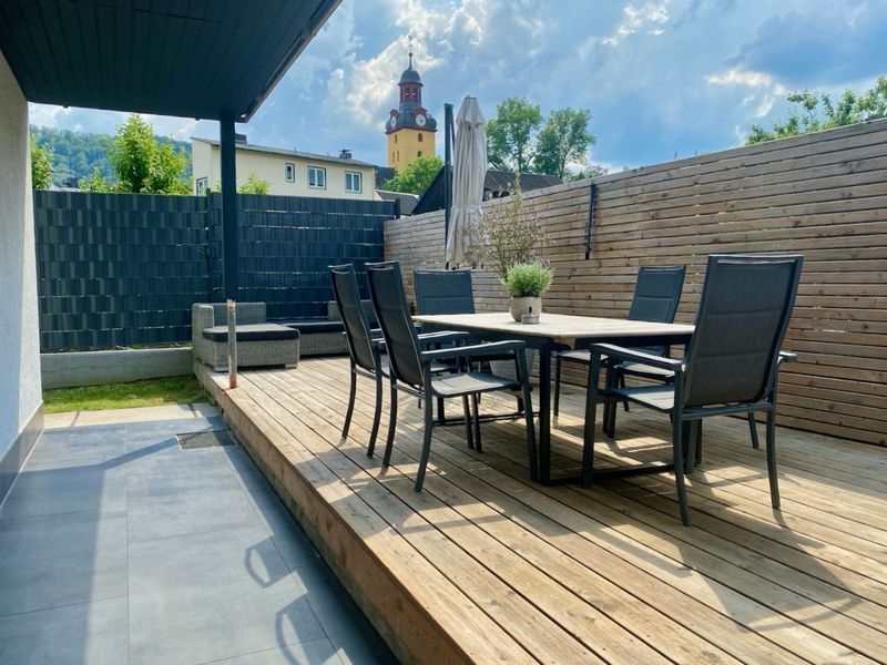 Charmante 3 ZKB mit Terrasse und kleinem Garten in besonderer Lage
